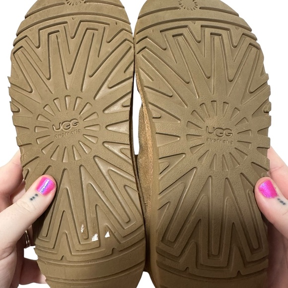 UGG Girls Size 5 Larynn Rhinestone Charms Tan Y2K Suede Boots Women’s SZ 6.5/7 - Picture 8 of 11